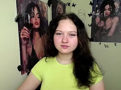 Snapshot of LadyAlice_ chatting on 09-19-25, 06:06 LadyAlice  online show from 09-19-25, 06:06