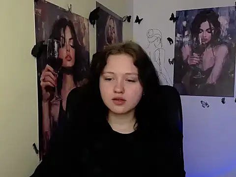 LadyAlice  online show from 04-21-26, 06:09
