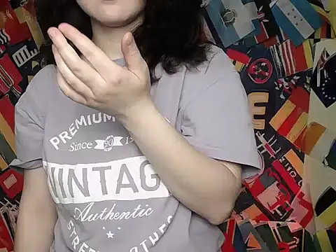 LadyAlice  online show from 05-15-26, 06:11