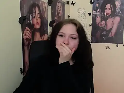 LadyAlice  online show from 04-27-26, 06:11