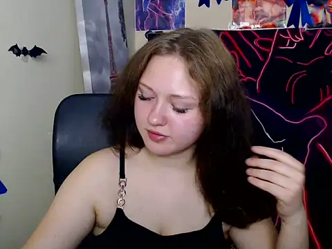 LadyAlice  online show from 07-25-26, 05:59