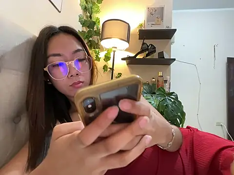 Sluttgwen69 online show from 02-18-26, 04:14