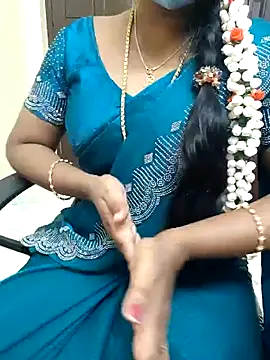 Snapshot of lolida69thamil chatting on 06-12-26, 01:42 lolida69thamil online show from 06-12-26, 01:42