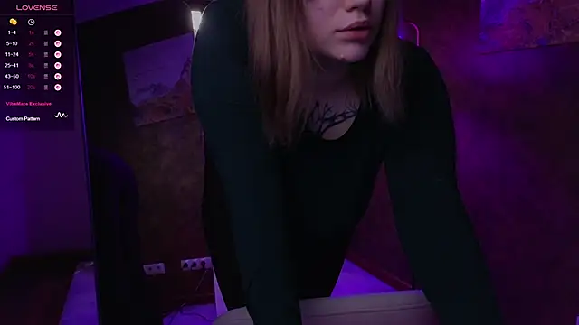 Morvelyn online show from 10-10-25, 05:58