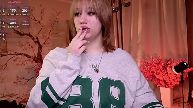 Morvelyn online show from 11-20-25, 07:03