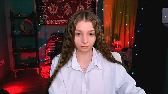 JulieDaniel online show from 05-11-26, 02:45