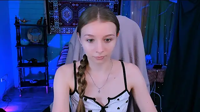 JulieDaniel online show from 07-22-26, 08:16