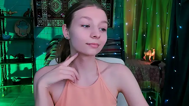 JulieDaniel online show from 03-11-26, 09:25