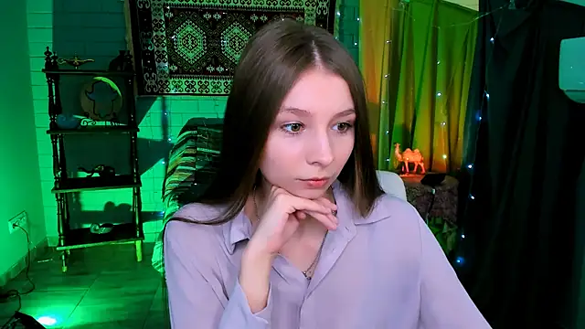 JulieDaniel online show from 05-13-26, 04:41