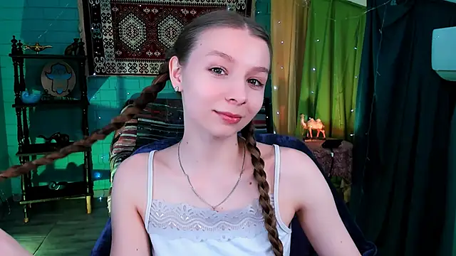 JulieDaniel online show from 05-18-26, 08:19