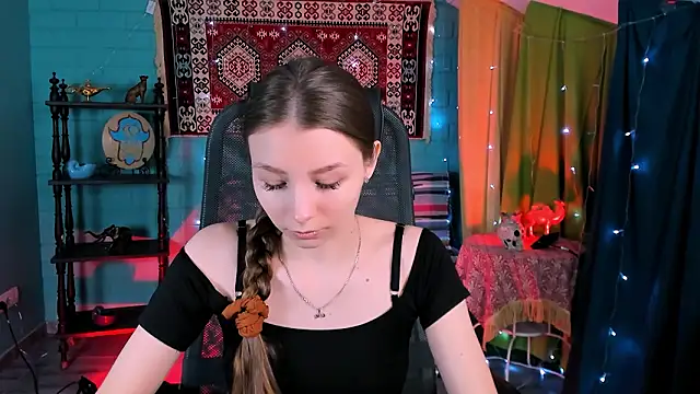 JulieDaniel online show from 02-03-26, 08:08