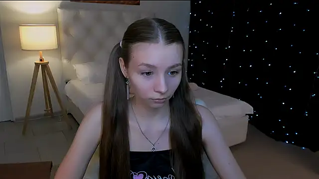 JulieDaniel online show from 02-18-26, 04:21