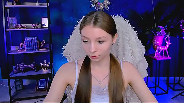JulieDaniel online show from 06-03-26, 04:13