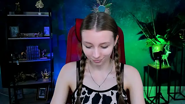 JulieDaniel online show from 06-12-26, 04:10
