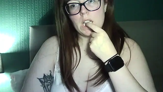 Curvy-BellaX online show from 10-05-25, 06:53
