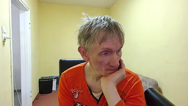 Snapshot of k74robert chatting on 02-27-26, 10:15 k74robert online show from 02-27-26, 10:15