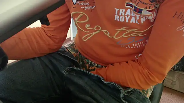 Snapshot of k74robert chatting on 01-17-26, 10:02 k74robert online show from 01-17-26, 10:02