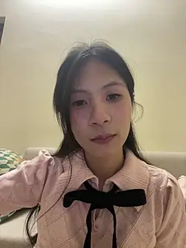 Snapshot of Lil-Gi chatting on 09-17-25, 03:36 Lil-Gi online show from 09-17-25, 03:36