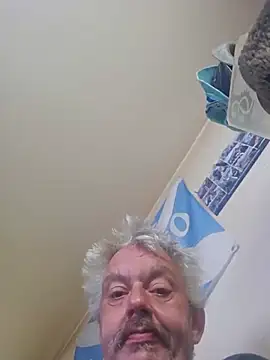 Snapshot of Fonse1860 chatting on 07-06-26, 06:53 Fonse1860 online show from 07-06-26, 06:53