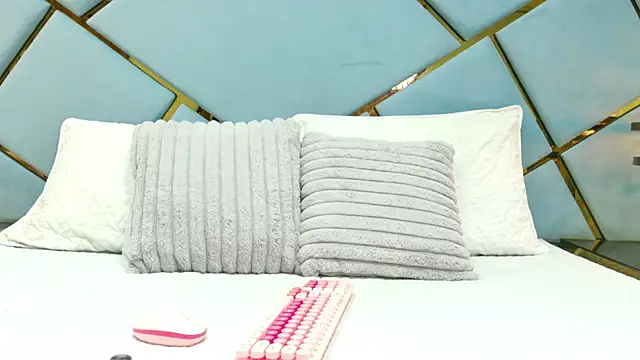 marcela rojas online show from 10-15-25, 11:29