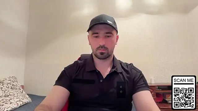 Snapshot of Hard_to_Obey chatting on 04-28-26, 07:29 Hard to Obey online show from 04-28-26, 07:29