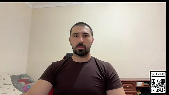 Snapshot of Hard_to_Obey chatting on 07-11-26, 01:44 Hard to Obey online show from 07-11-26, 01:44