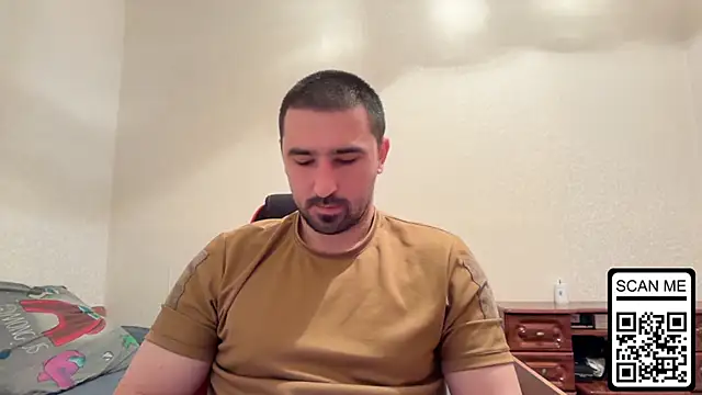 Snapshot of Hard_to_Obey chatting on 05-15-26, 06:28 Hard to Obey online show from 05-15-26, 06:28