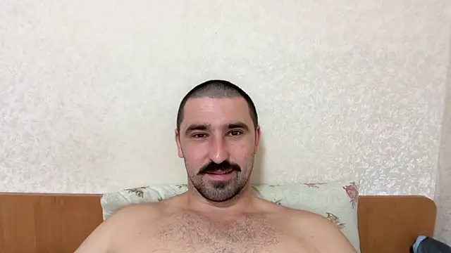 Snapshot of Hard_to_Obey chatting on 07-24-26, 06:37 Hard to Obey online show from 07-24-26, 06:37