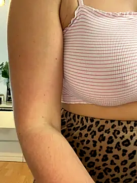 chloedlm5 online show from 11-10-25, 09:47