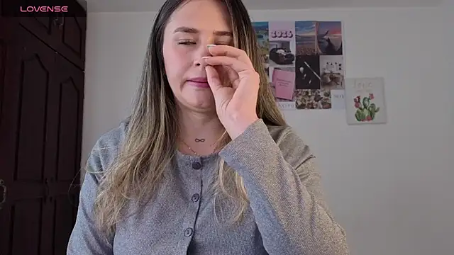 Veronika  Winslow  online show from 02-24-26, 04:52