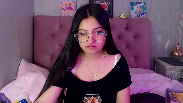 laurenelove online show from 09-26-25, 04:41
