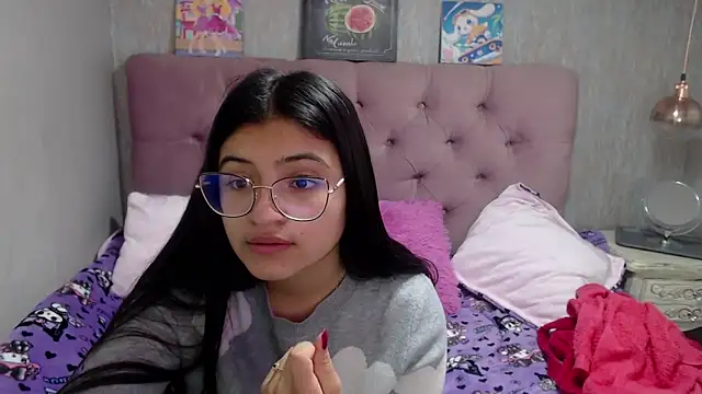 laurenelove online show from 09-12-25, 02:44