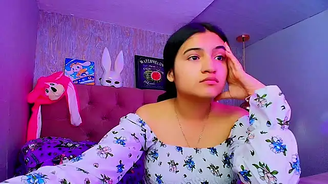 Snapshot of laurenelove chatting on 11-26-25, 04:12 laurenelove online show from 11-26-25, 04:12