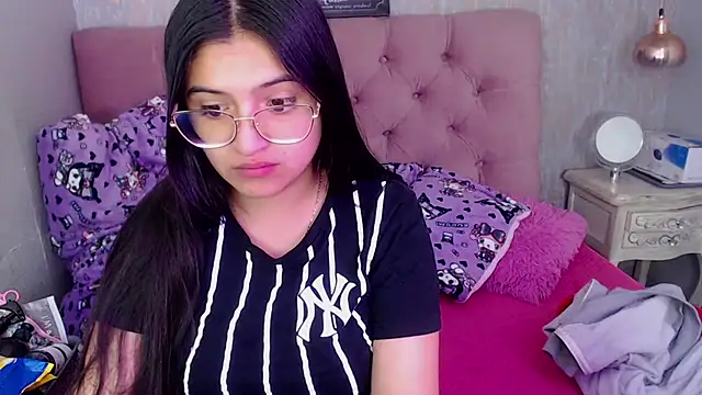 laurenelove online show from 10-20-25, 03:41