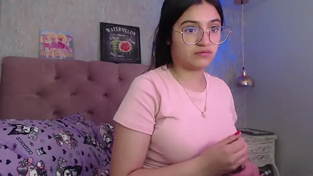 laurenelove online show from 10-21-25, 03:50