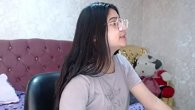 laurenelove online show from 09-18-25, 02:36