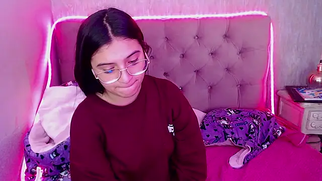 laurenelove online show from 10-04-25, 12:01