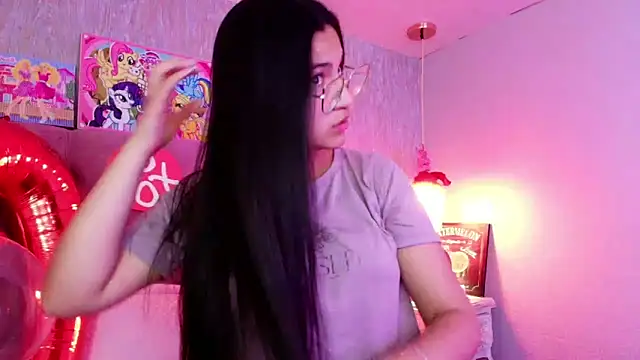 laurenelove online show from 02-15-26, 03:40