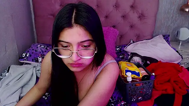 laurenelove online show from 09-10-25, 02:10