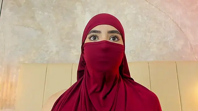 nayiraa  online show from 04-13-26, 11:47