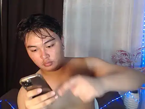 Snapshot of Lustfulljohnx chatting on 07-25-26, 11:49 Lustfulljohnx online show from 07-25-26, 11:49