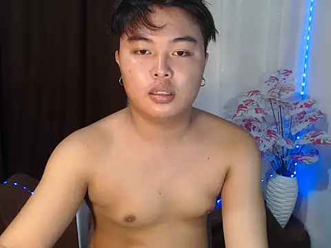 Snapshot of Lustfulljohnx chatting on 07-20-26, 01:24 Lustfulljohnx online show from 07-20-26, 01:24