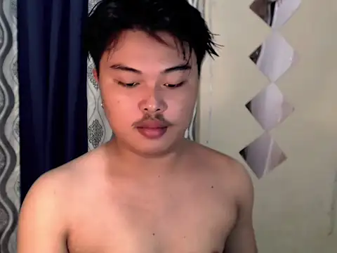 Snapshot of Lustfulljohnx chatting on 06-11-26, 12:46 Lustfulljohnx online show from 06-11-26, 12:46