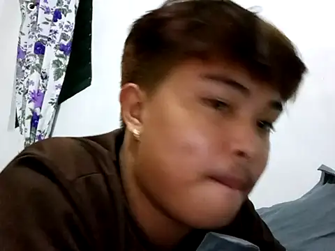 Snapshot of Lustfulljohnx chatting on 05-10-26, 03:36 Lustfulljohnx online show from 05-10-26, 03:36