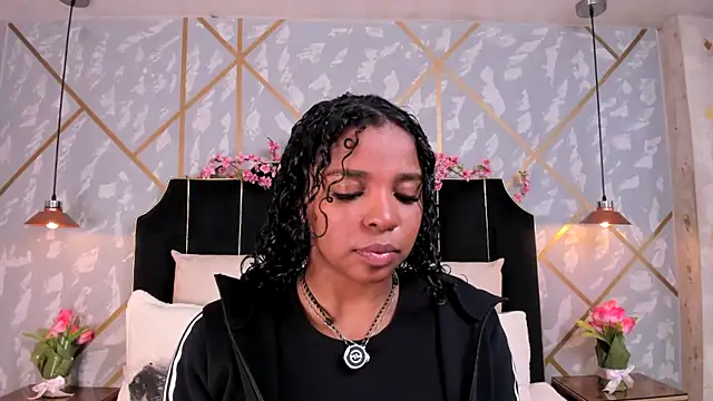 Snapshot of LisaMendez chatting on 05-03-26, 04:17 LisaMendez online show from 05-03-26, 04:17