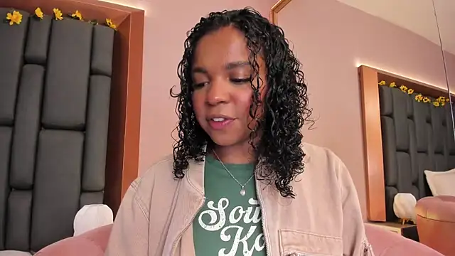 LisaMendez online show from 12-04-25, 10:53