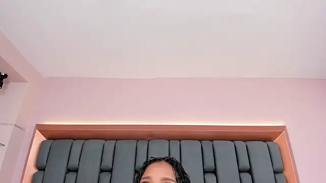 LisaMendez online show from 11-14-25, 03:54