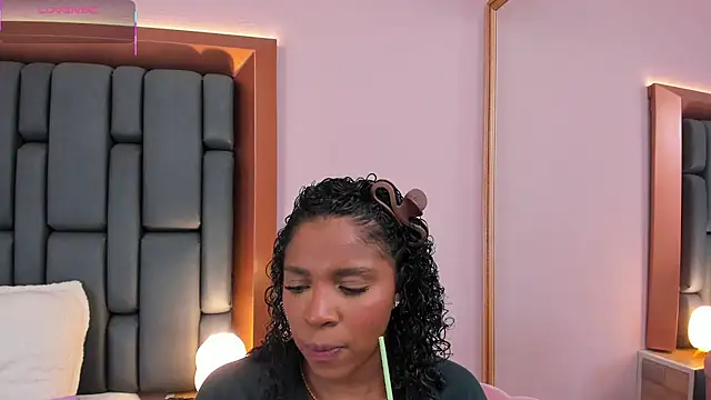 LisaMendez online show from 02-10-26, 04:22