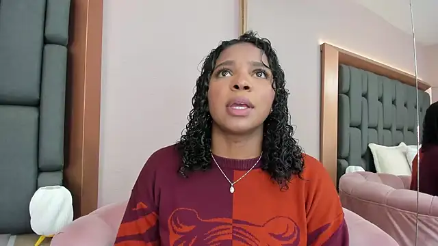 LisaMendez online show from 11-12-25, 03:54