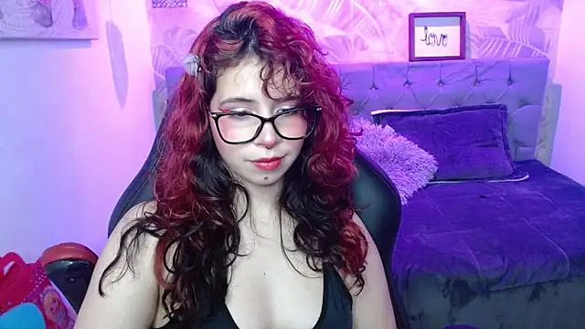 Lily tk online show from 09-20-25, 03:33